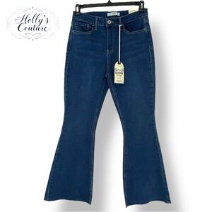 California Vintage Stretch Flare Blue Jeans Juniors 11/30 -NWT